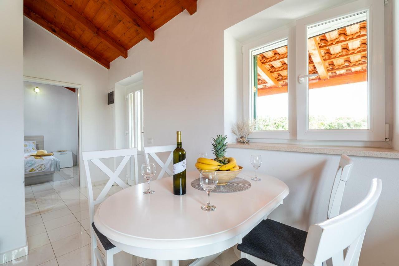Villa Vineyard House & Olive Grove House Račišće Esterno foto