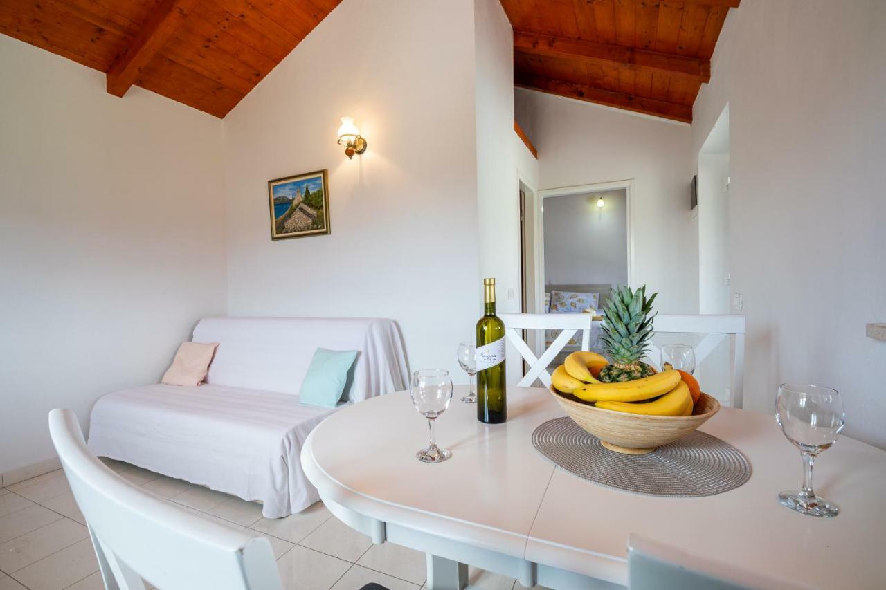 Villa Vineyard House & Olive Grove House Račišće Esterno foto